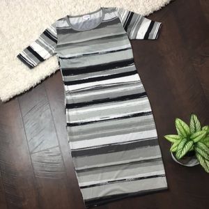 Lularoe Julia small black gray